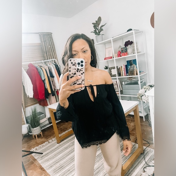 For Love & Lemons off the shoulder lace detailed top XS - Picture 1 of 14